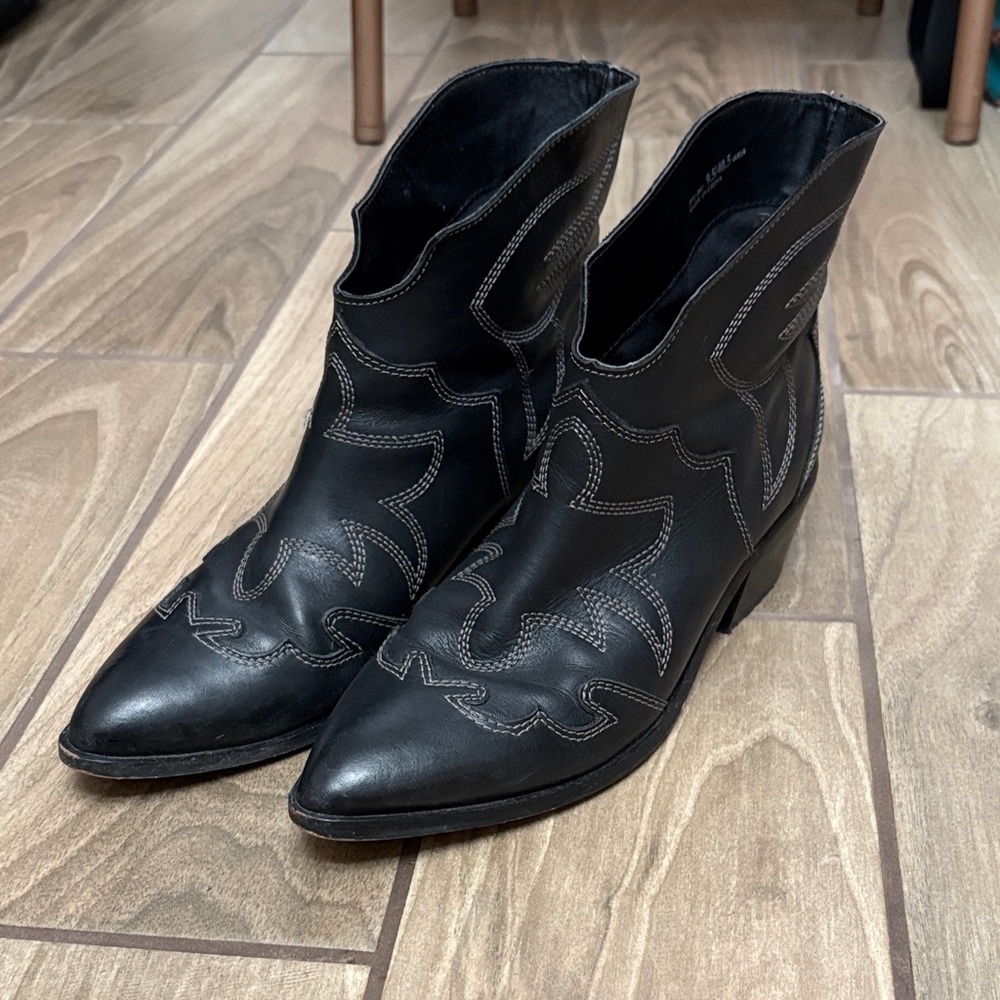Chinese Laundry Fiona Leather Western Ankle Boots 9.5